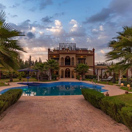 Villa Pension Complete Marrakech มาร์ราเกช ภายนอก รูปภาพ