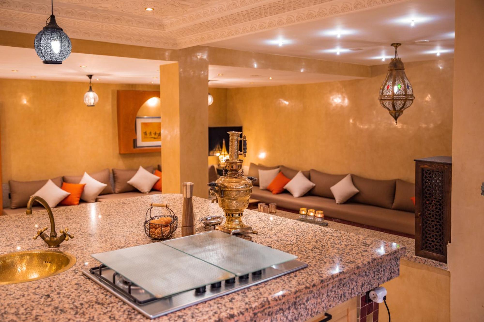 Villa Pension Complete Marrakech มาร์ราเกช ภายนอก รูปภาพ